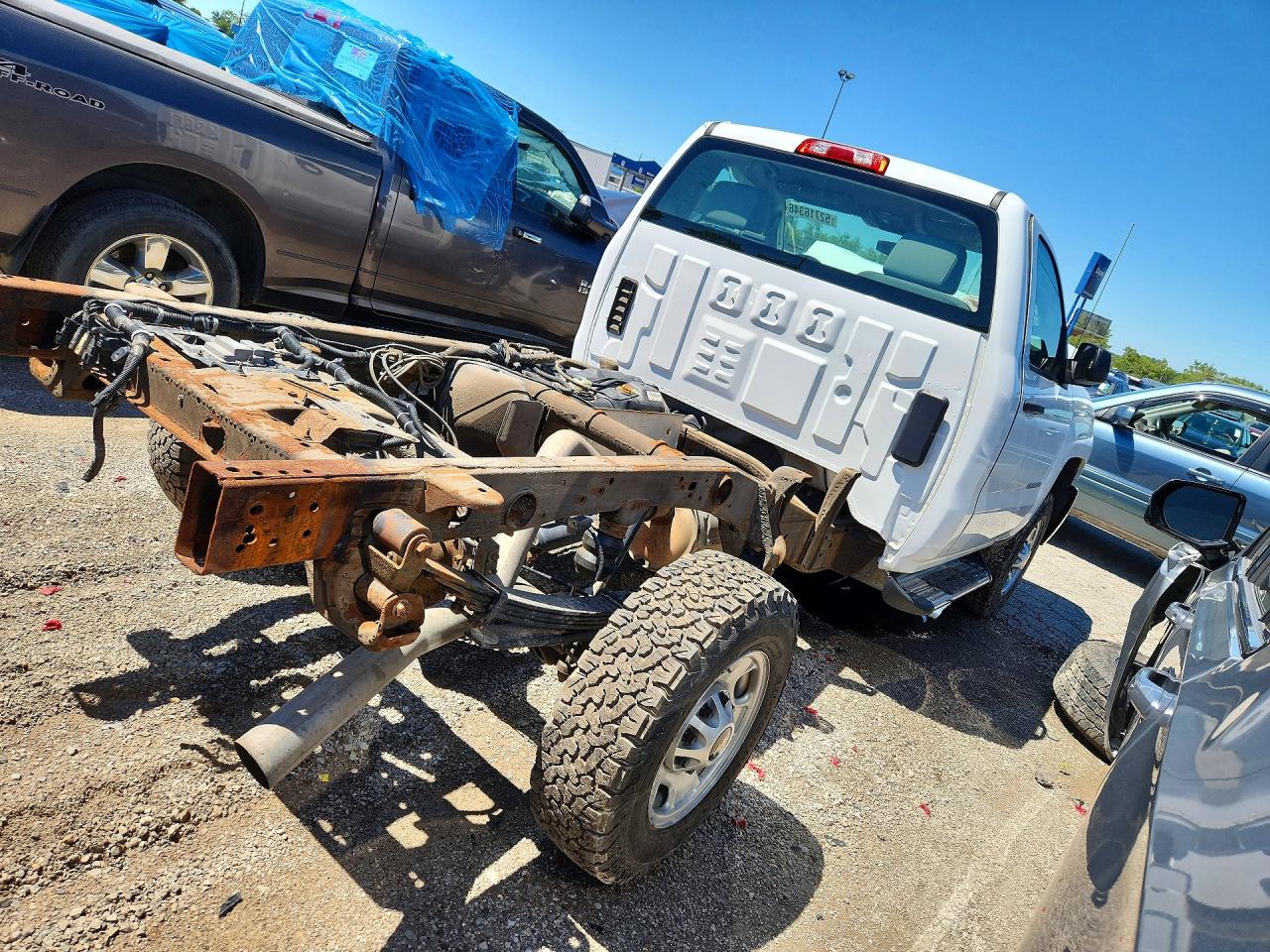 2017 CHEVROLET SILVERADO K2500  CAB & CHASSIS photo 5