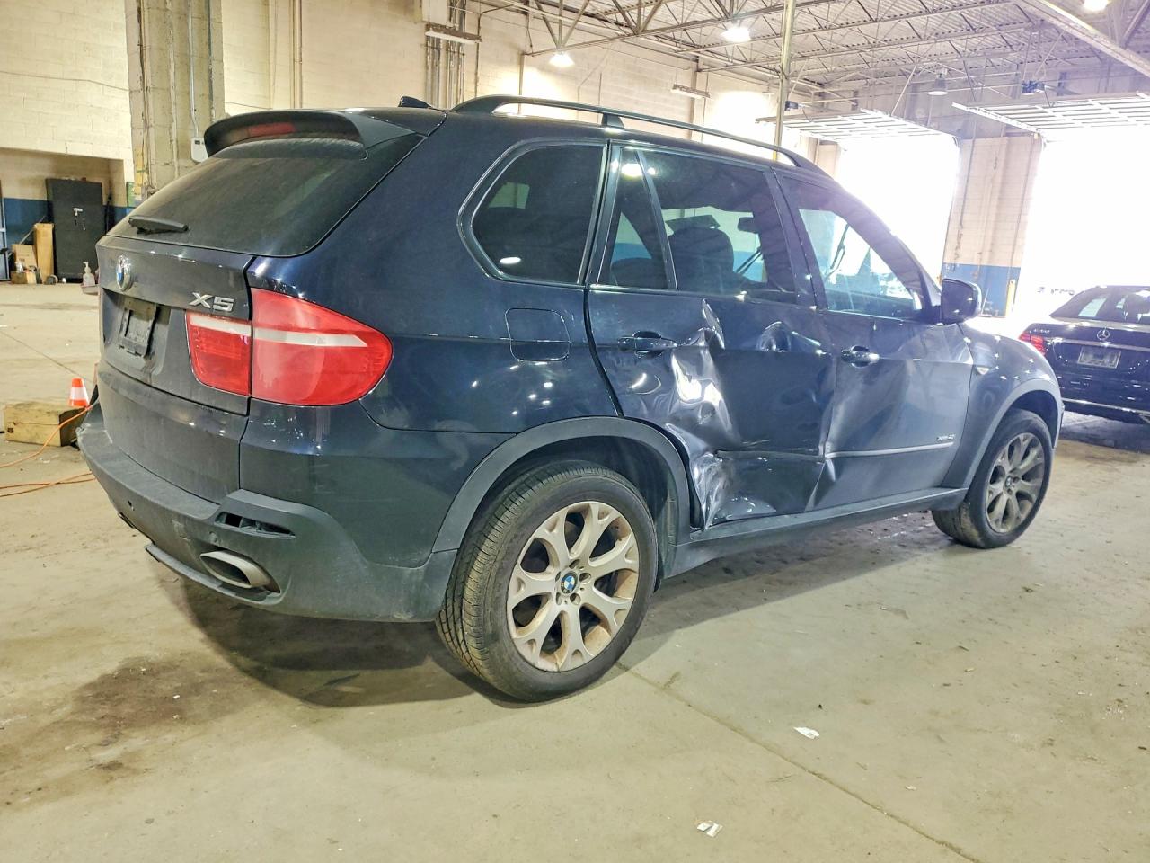 2010 BMW X5 XDRIVE48I photo 5