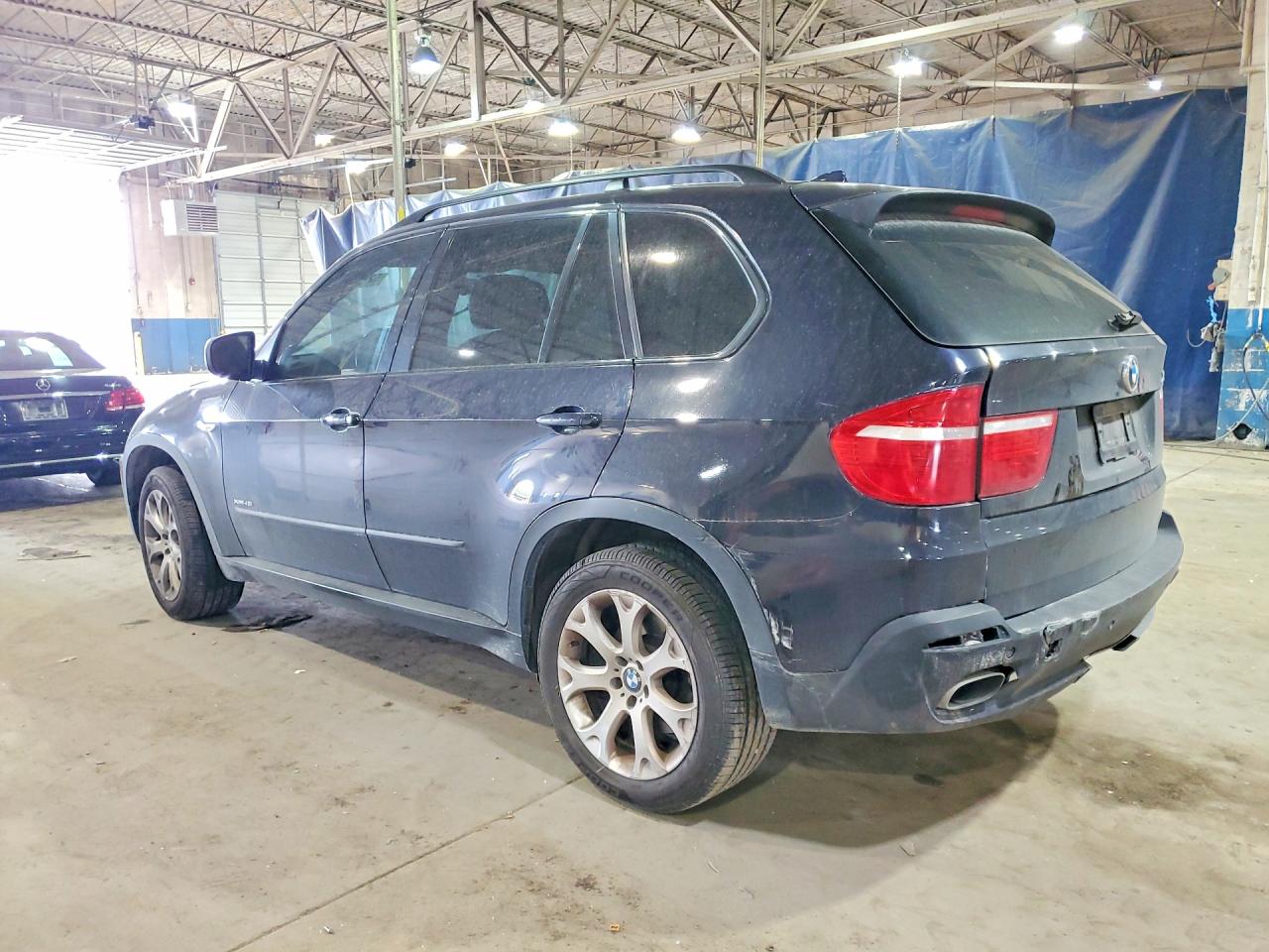 2010 BMW X5 XDRIVE48I photo 3