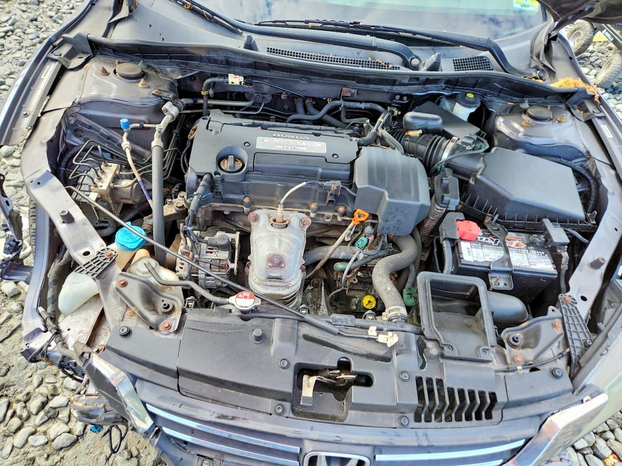 2013 HONDA ACCORD LX photo 31