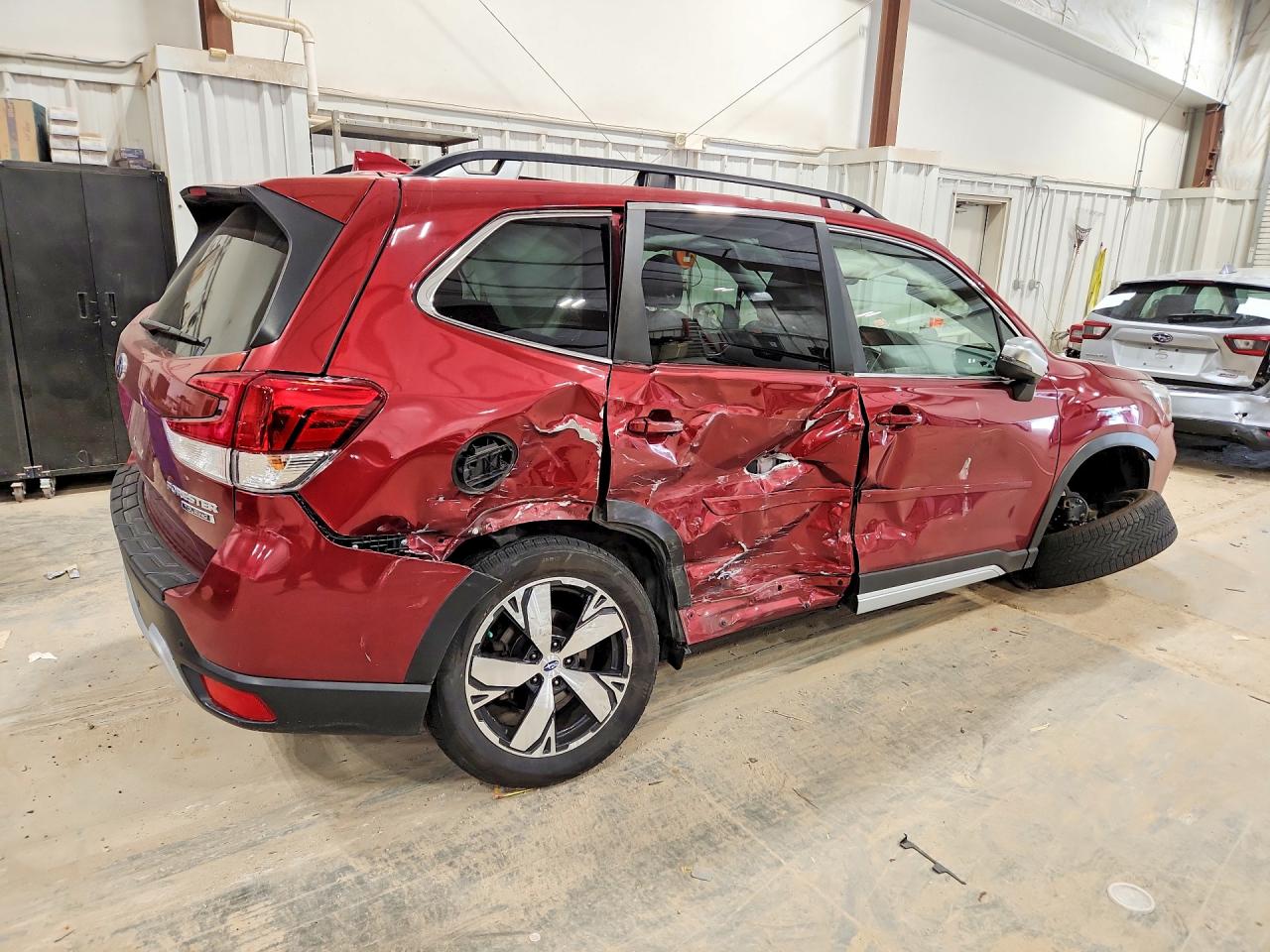 2020 SUBARU FORESTER TOURING photo 3