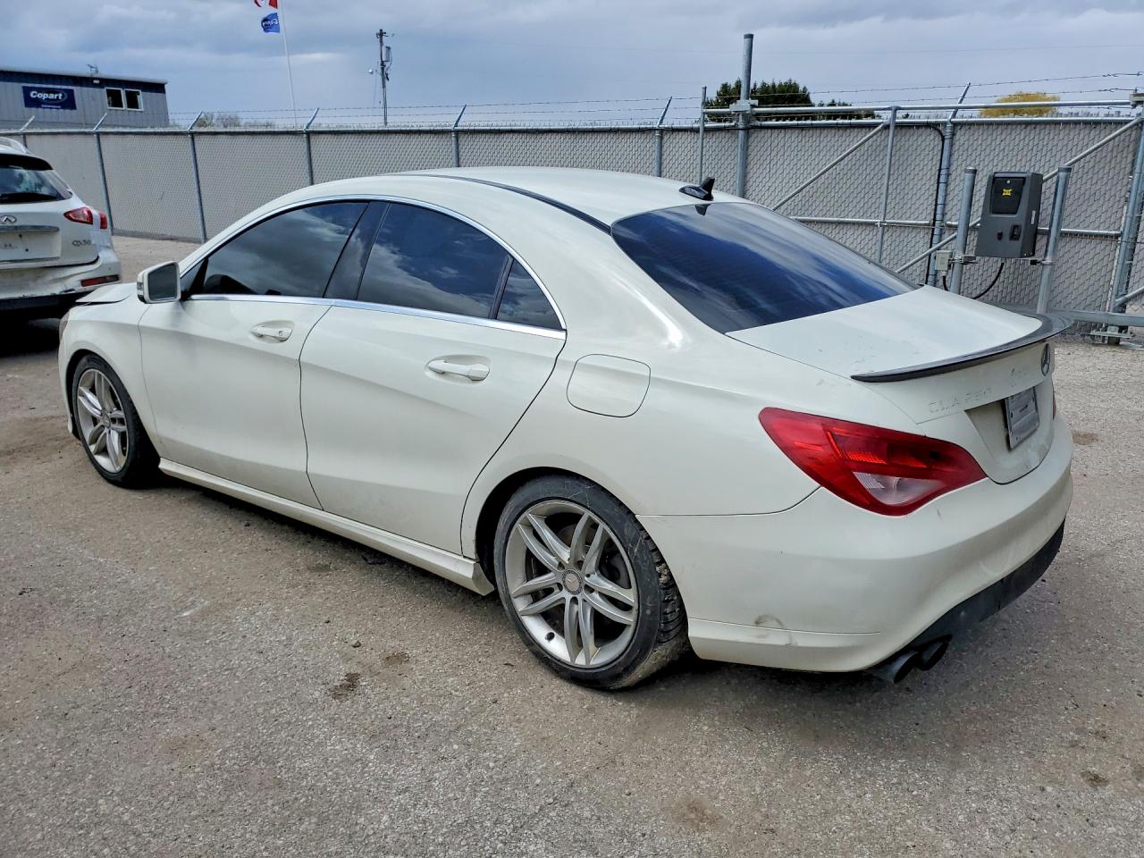 2016 MERCEDES-BENZ CLA 250 4MATIC photo 2