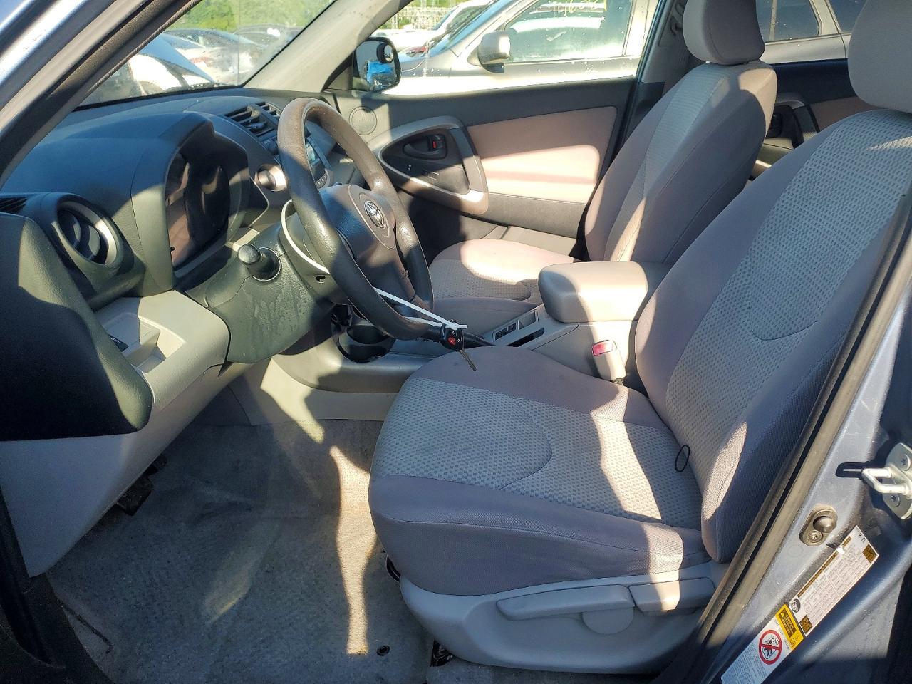 2008 TOYOTA RAV4 BASE photo 13