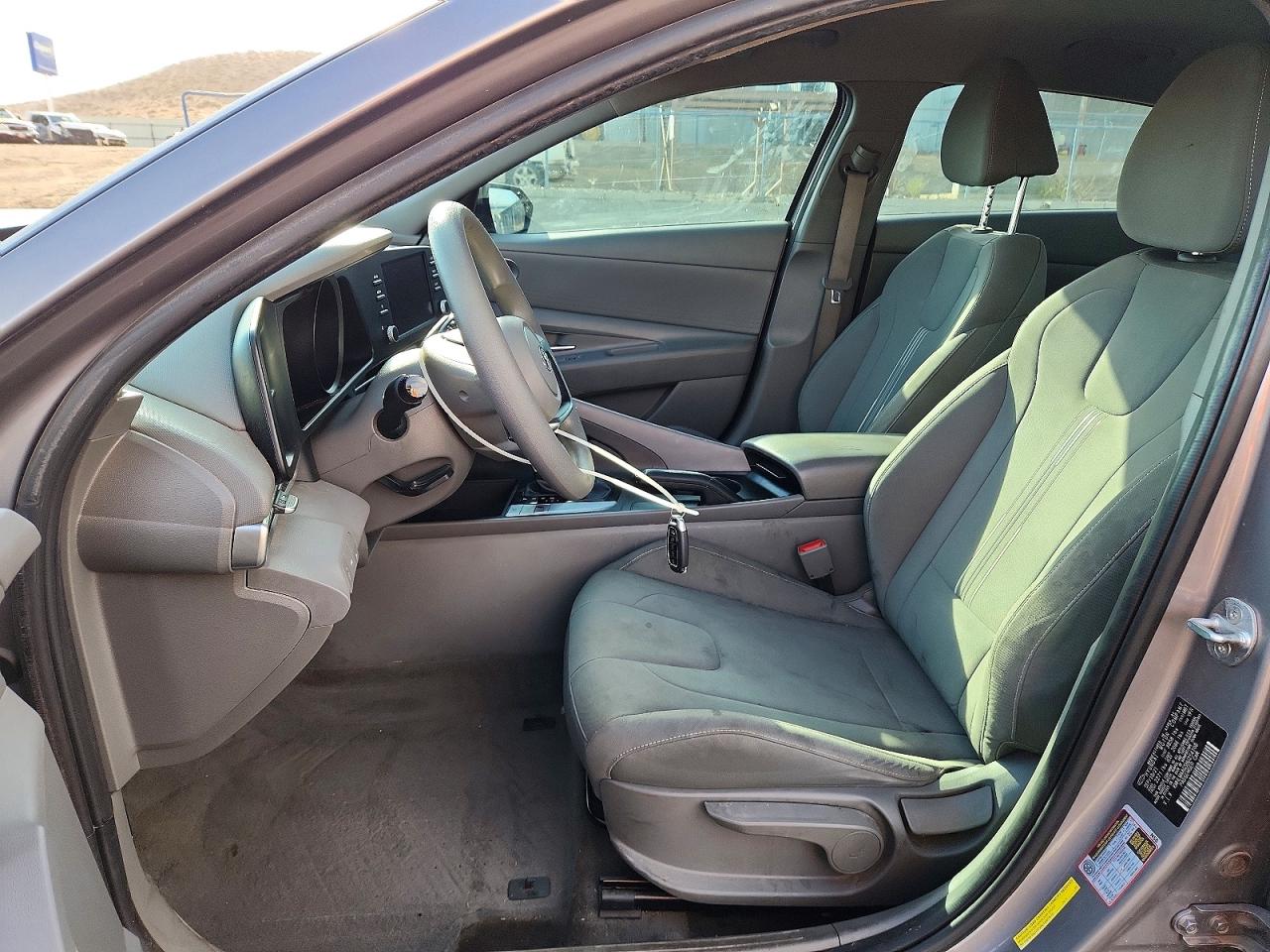 2022 HYUNDAI ELANTRA SEL photo 7