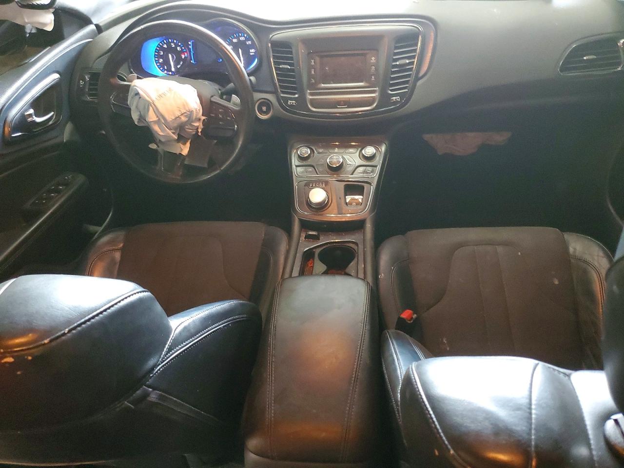 2015 CHRYSLER 200 S photo 22