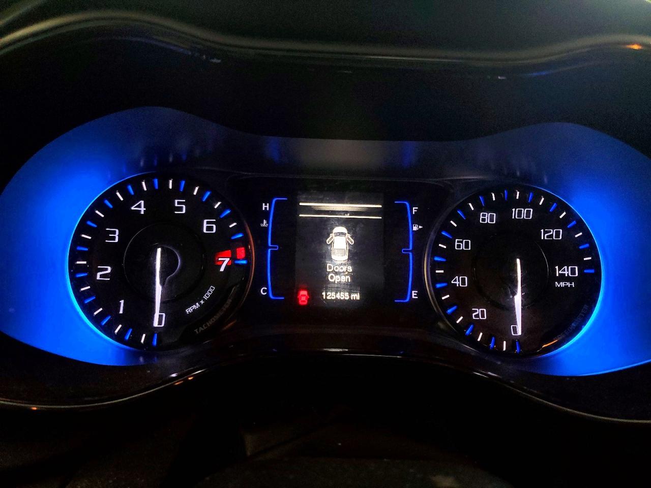 2015 CHRYSLER 200 S photo 25