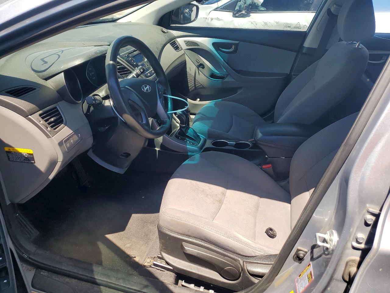 2015 HYUNDAI ELANTRA SE photo 19