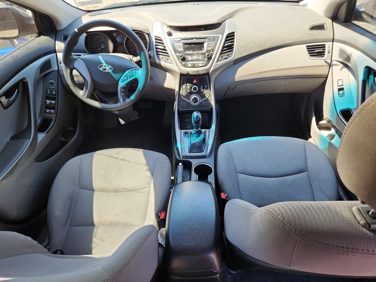 2015 HYUNDAI ELANTRA SE photo 22
