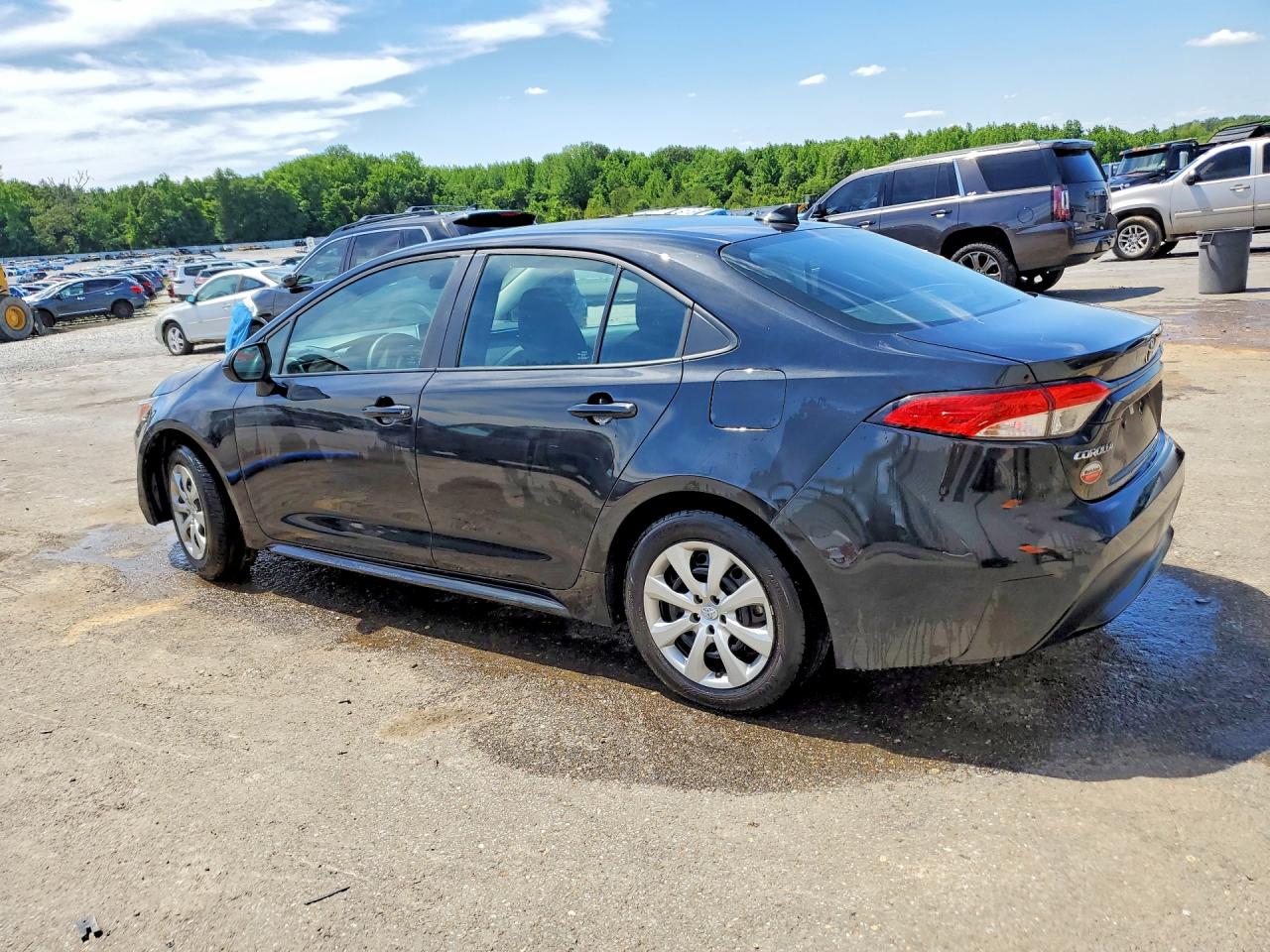 2020 TOYOTA COROLLA LE photo 3