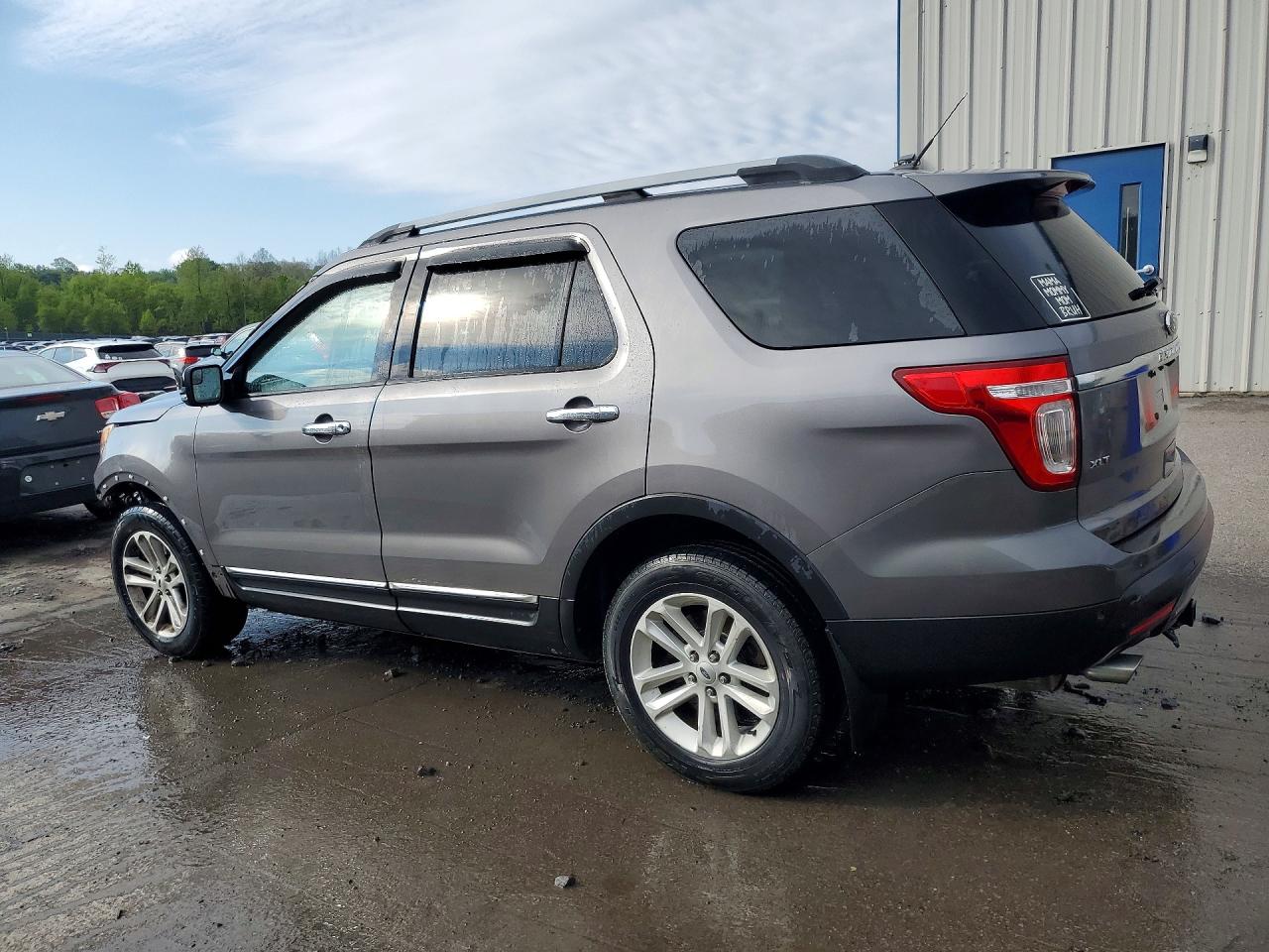 2014 FORD EXPLORER XLT photo 4