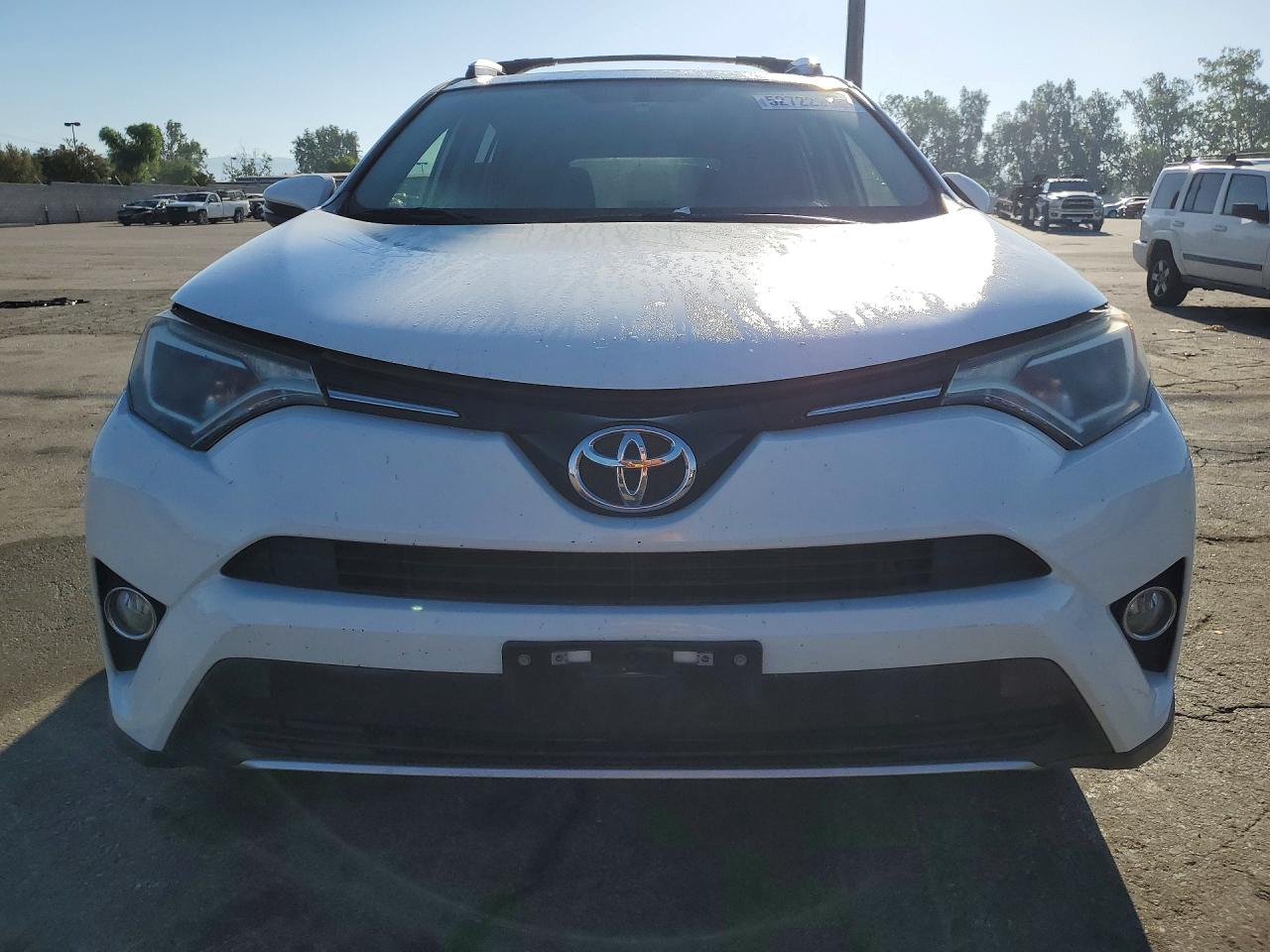 2016 TOYOTA RAV4 XLE photo 13
