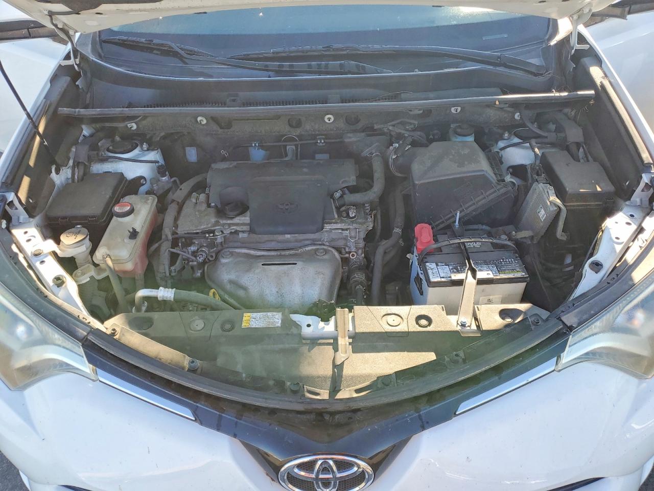 2016 TOYOTA RAV4 XLE photo 34