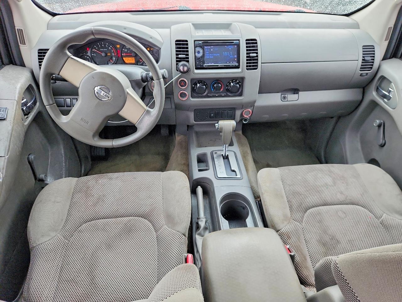 2011 NISSAN FRONTIER S photo 8