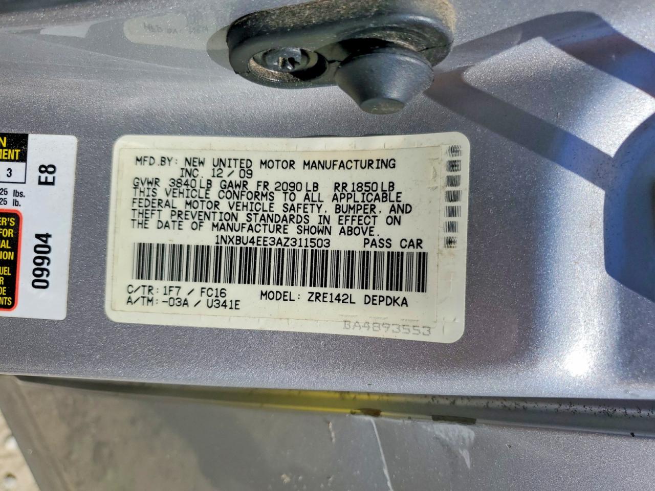 2010 TOYOTA COROLLA LE photo 25