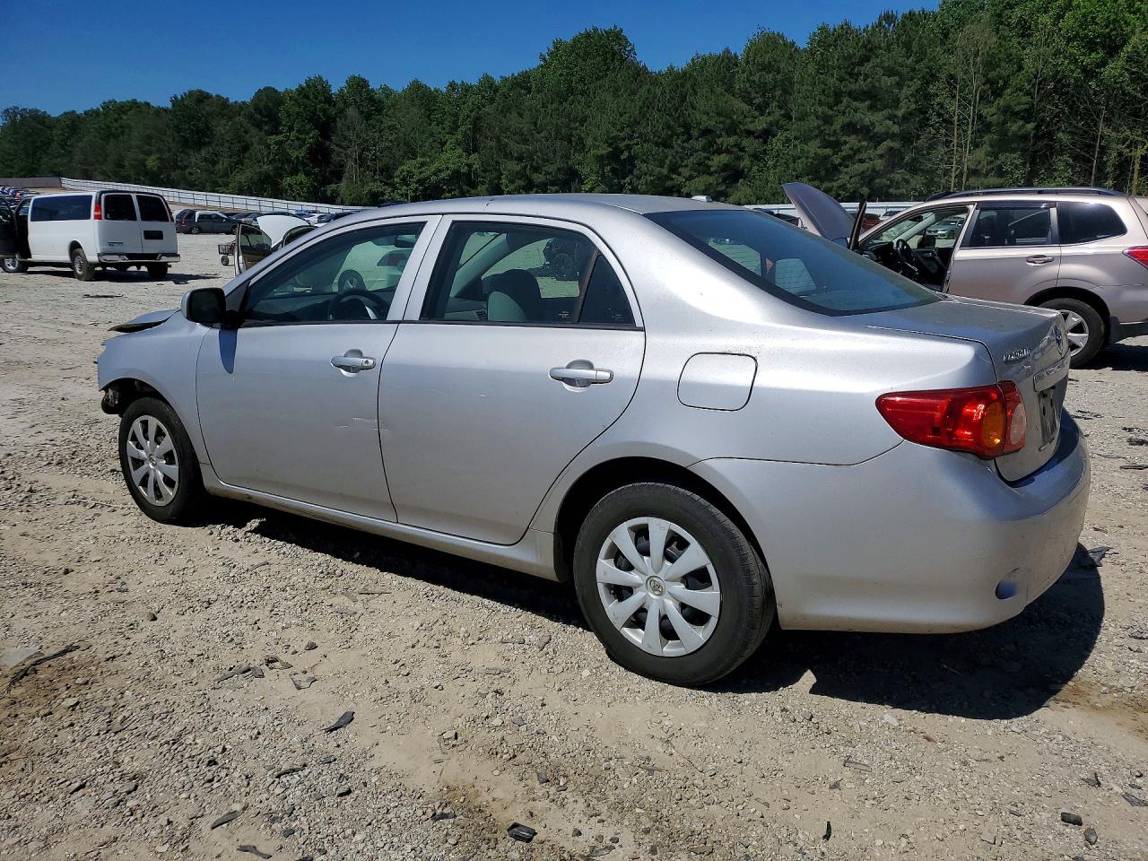 2010 TOYOTA COROLLA LE photo 3
