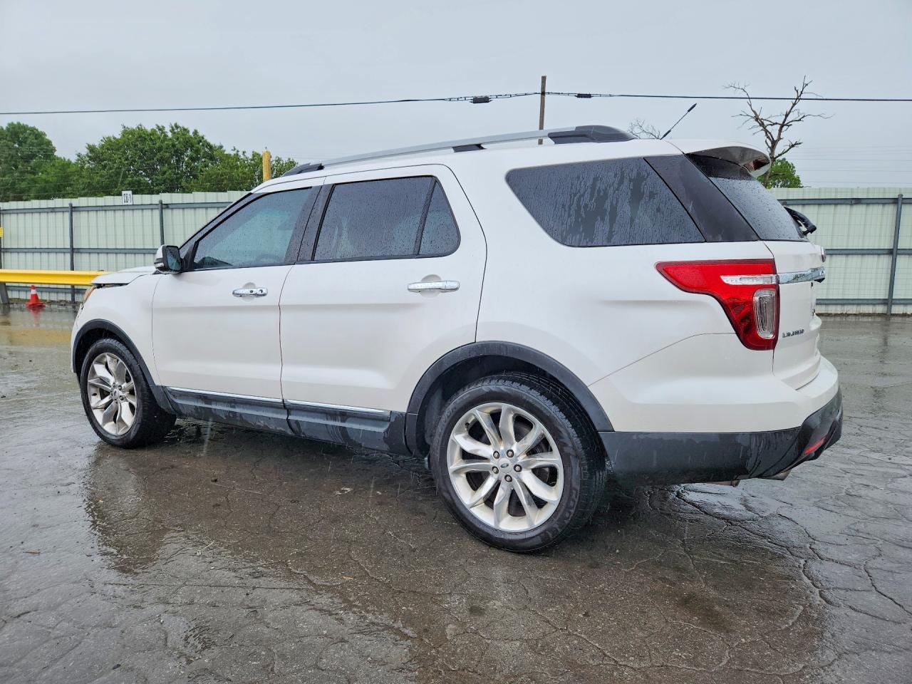 2015 FORD EXPLORER LIMITED photo 3