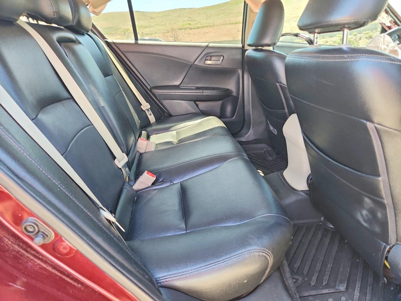 2016 HONDA ACCORD LX photo 10