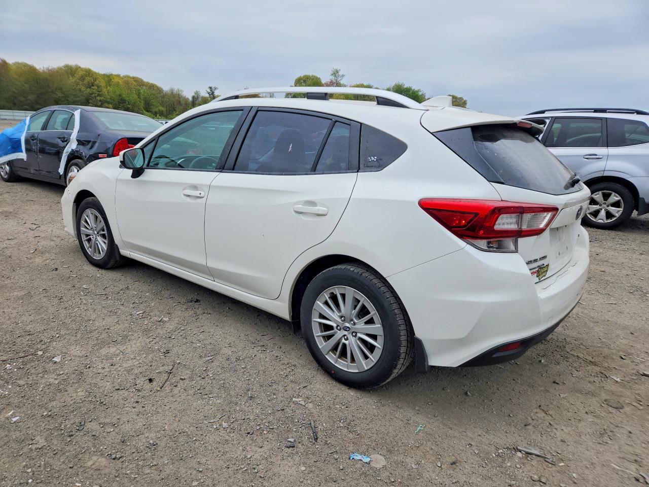 2017 SUBARU IMPREZA PREMIUM photo 4