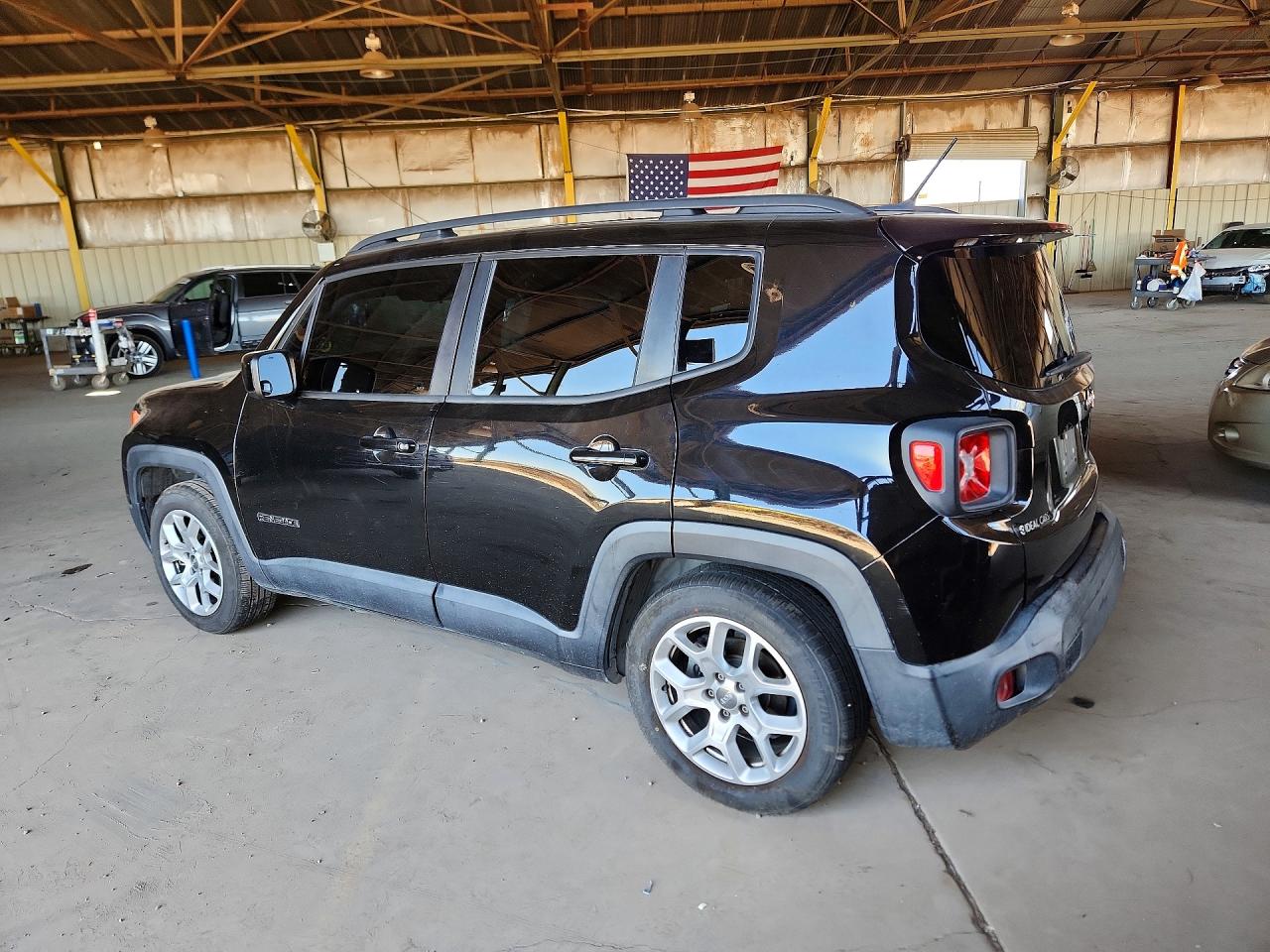 2015 JEEP RENEGADE LATITUDE photo 2