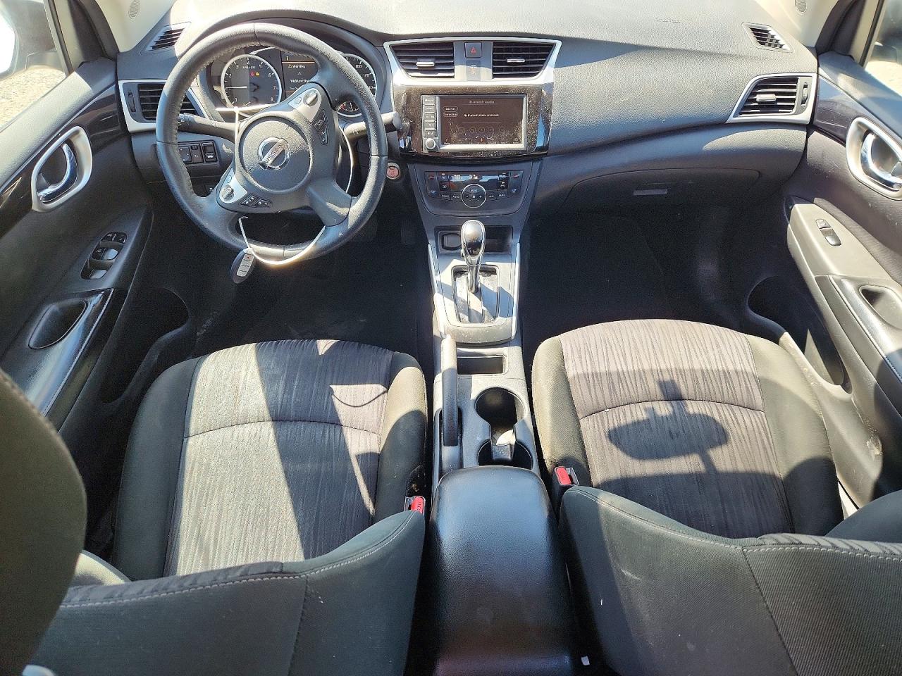 2019 NISSAN SENTRA SV photo 15