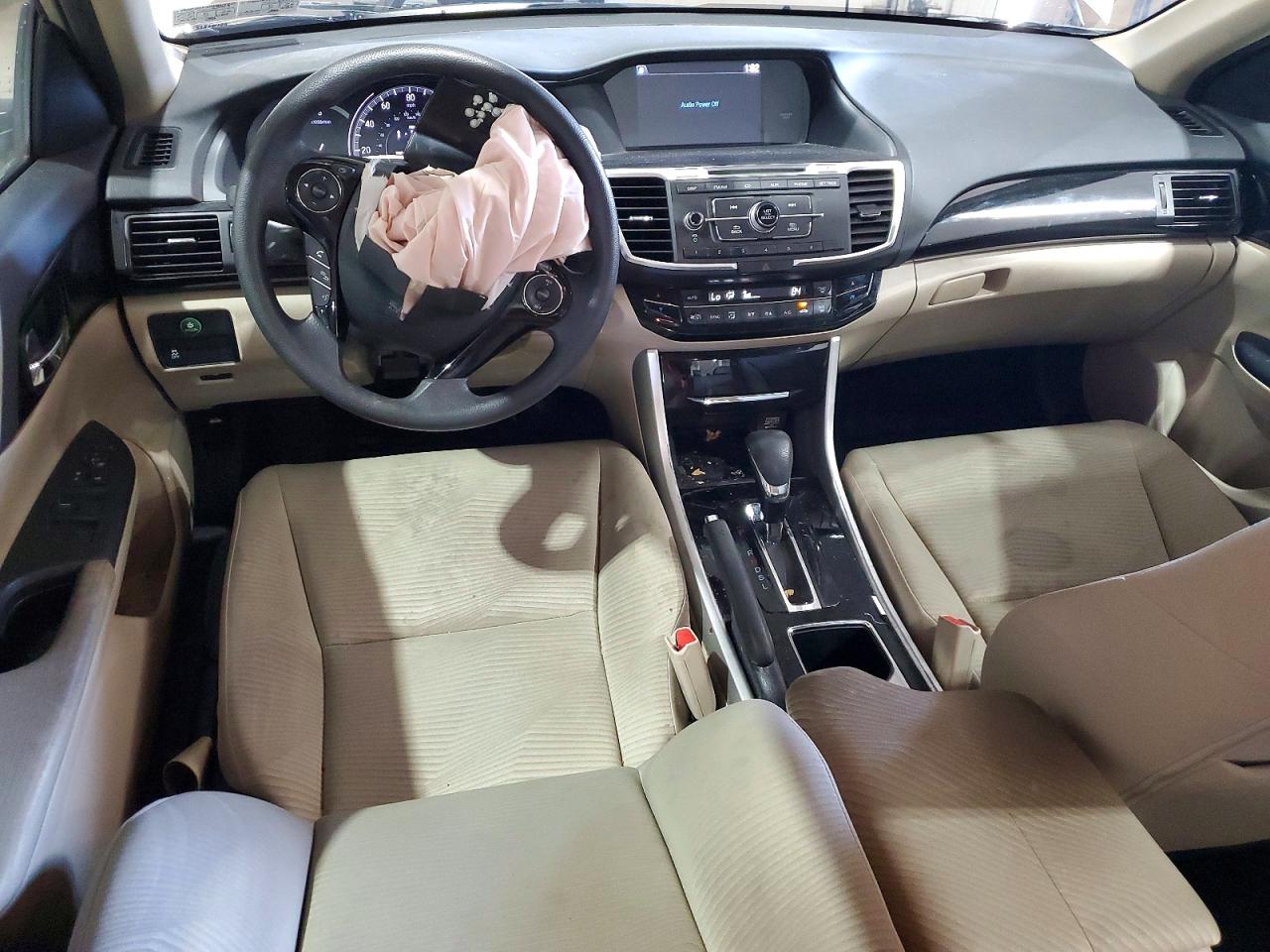 2017 HONDA ACCORD LX photo 22