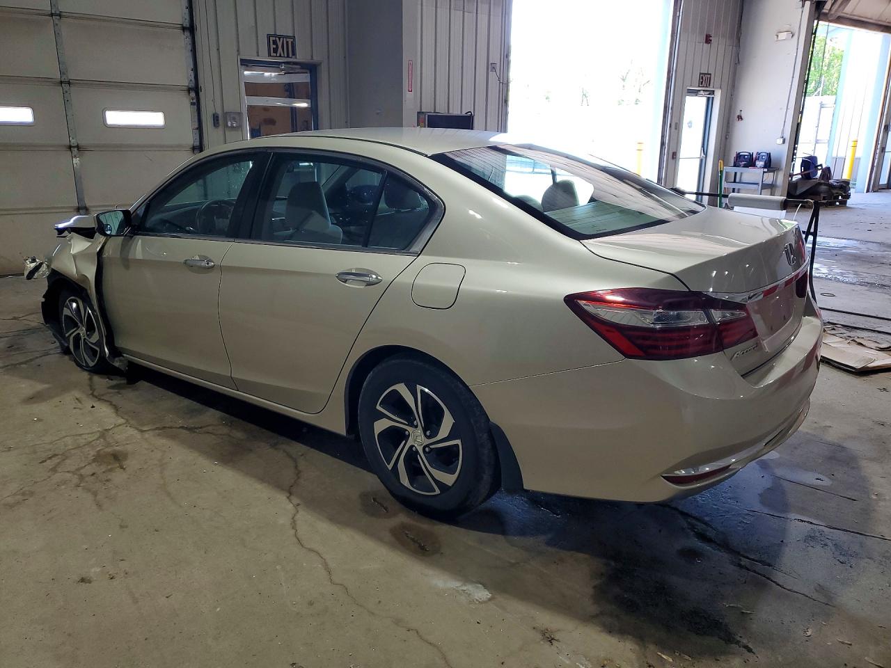 2017 HONDA ACCORD LX photo 4