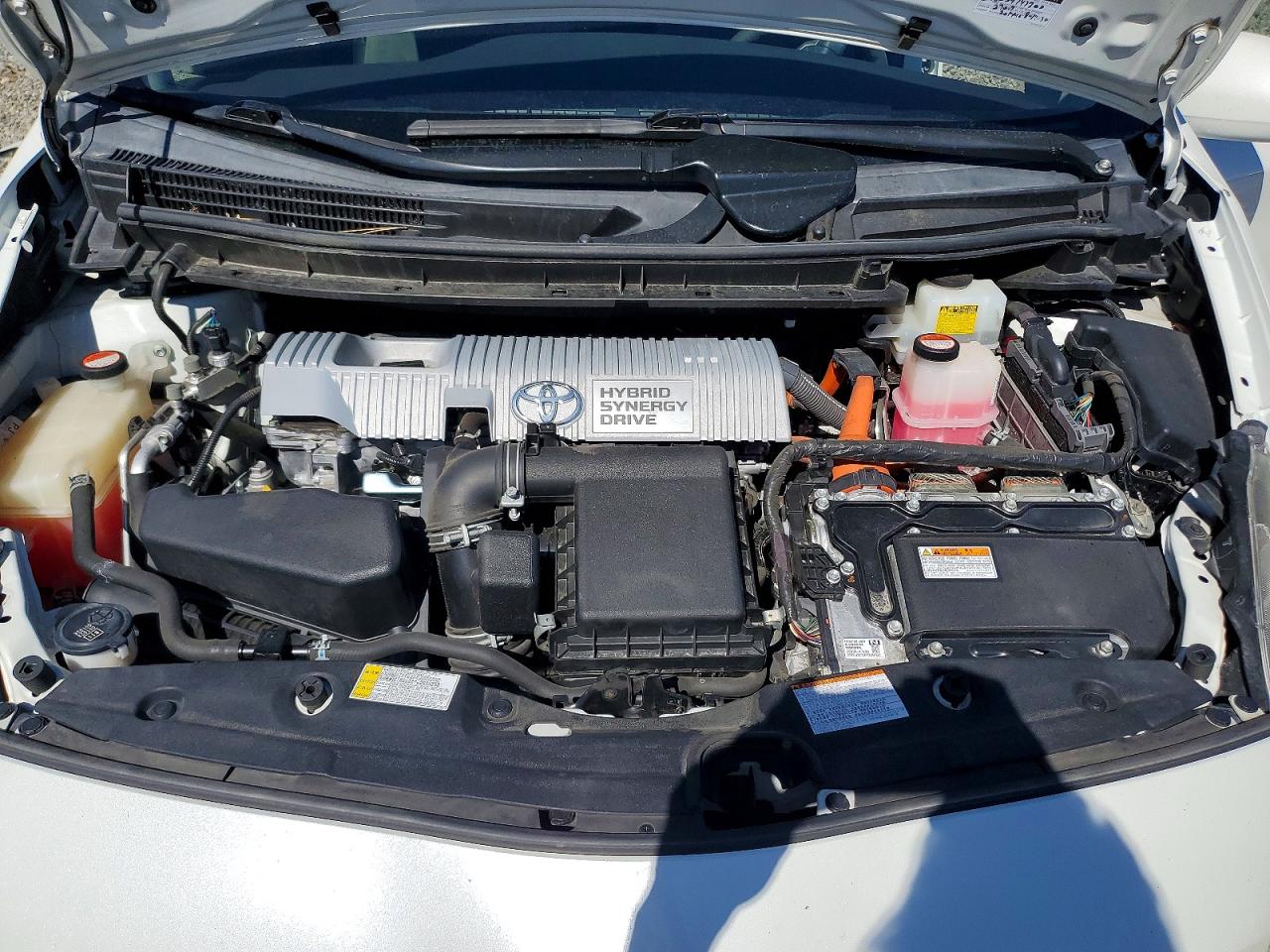 2015 TOYOTA PRIUS TWO photo 12