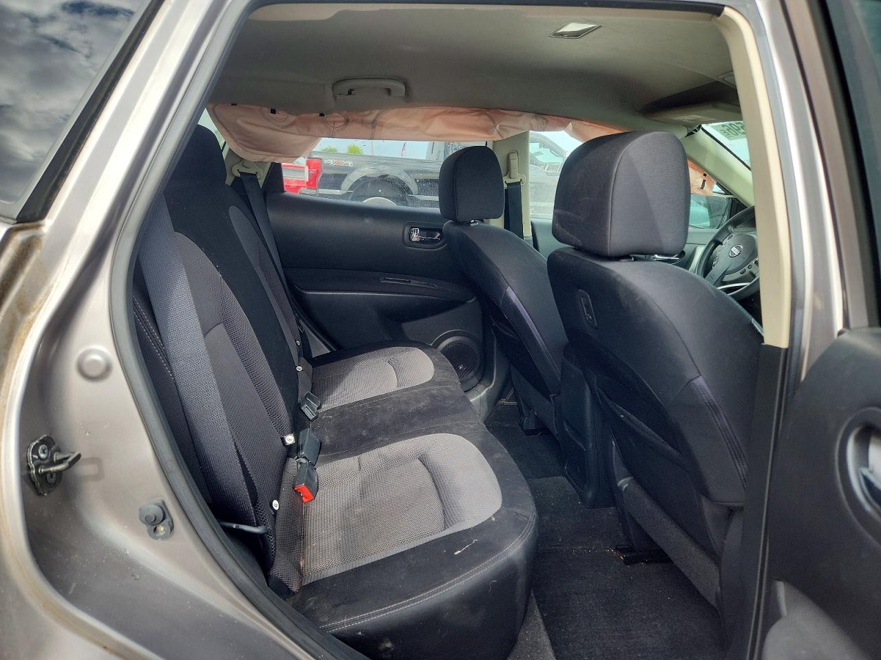 2013 NISSAN ROGUE S photo 31
