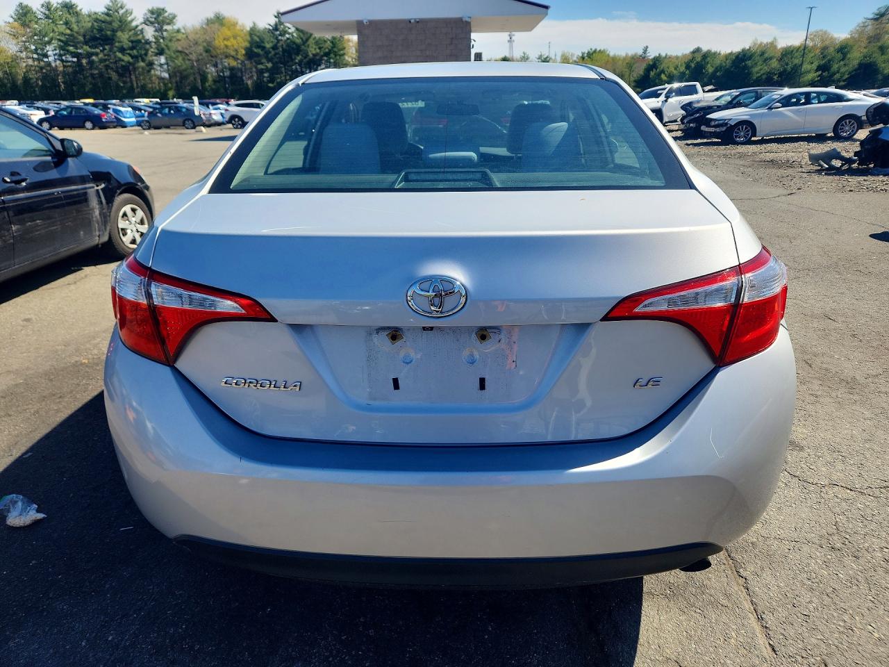 2015 TOYOTA COROLLA LE photo 11