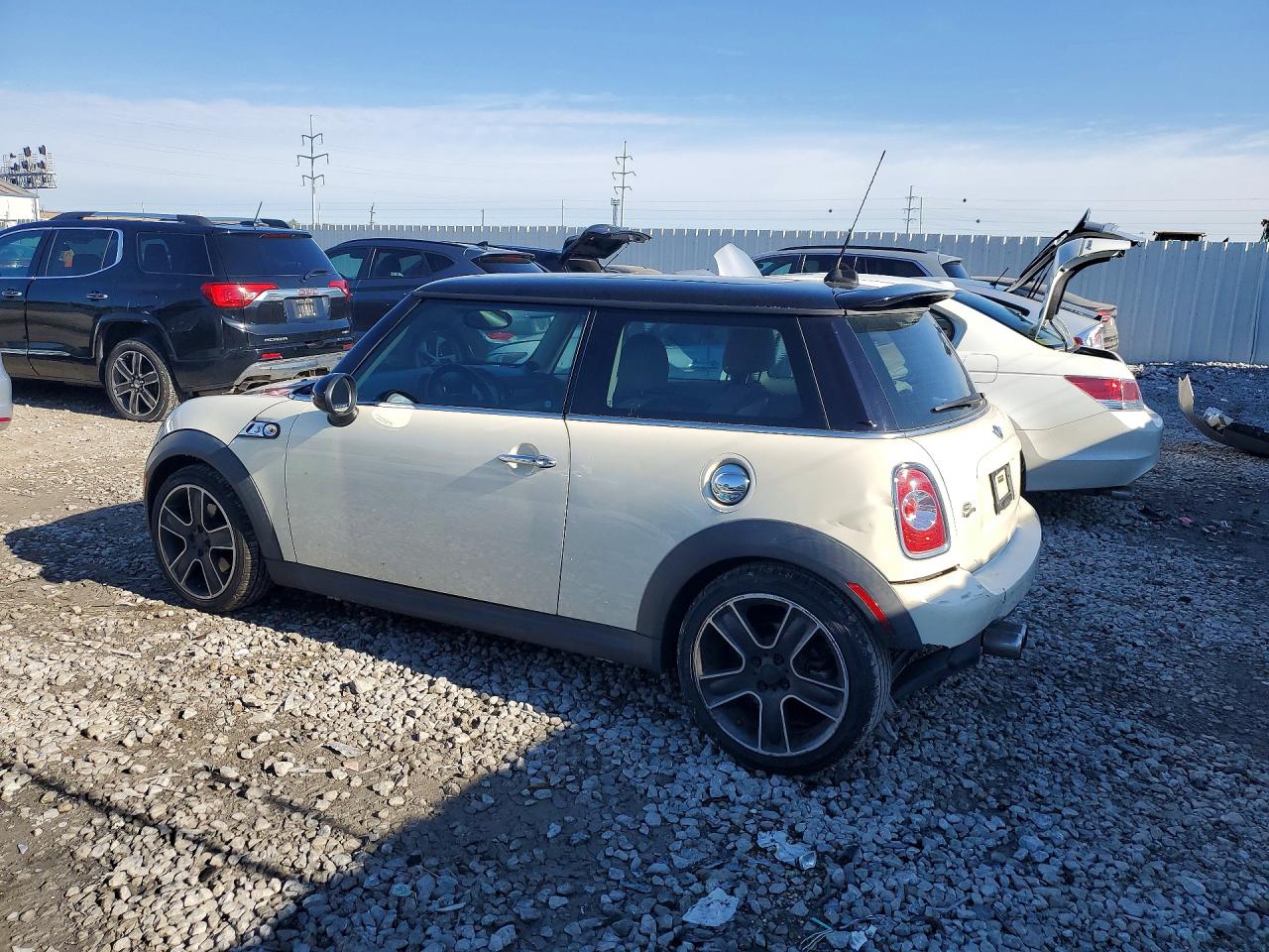 2012 MINI COOPER S photo 3
