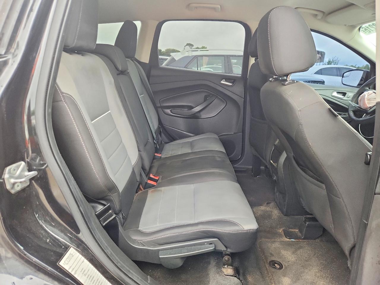 2014 FORD ESCAPE SE photo 21