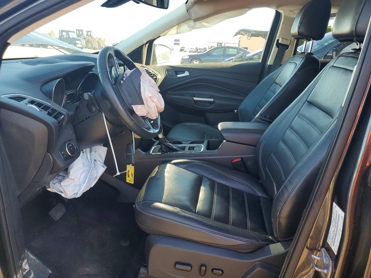 2017 FORD ESCAPE TITANIUM photo 7