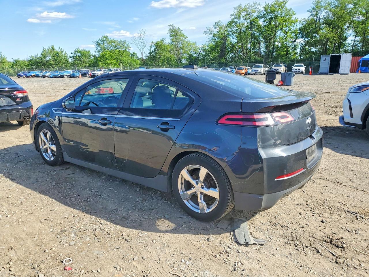 2015 CHEVROLET VOLT photo 4