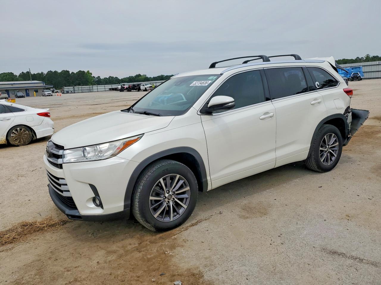 2018 TOYOTA HIGHLANDER
