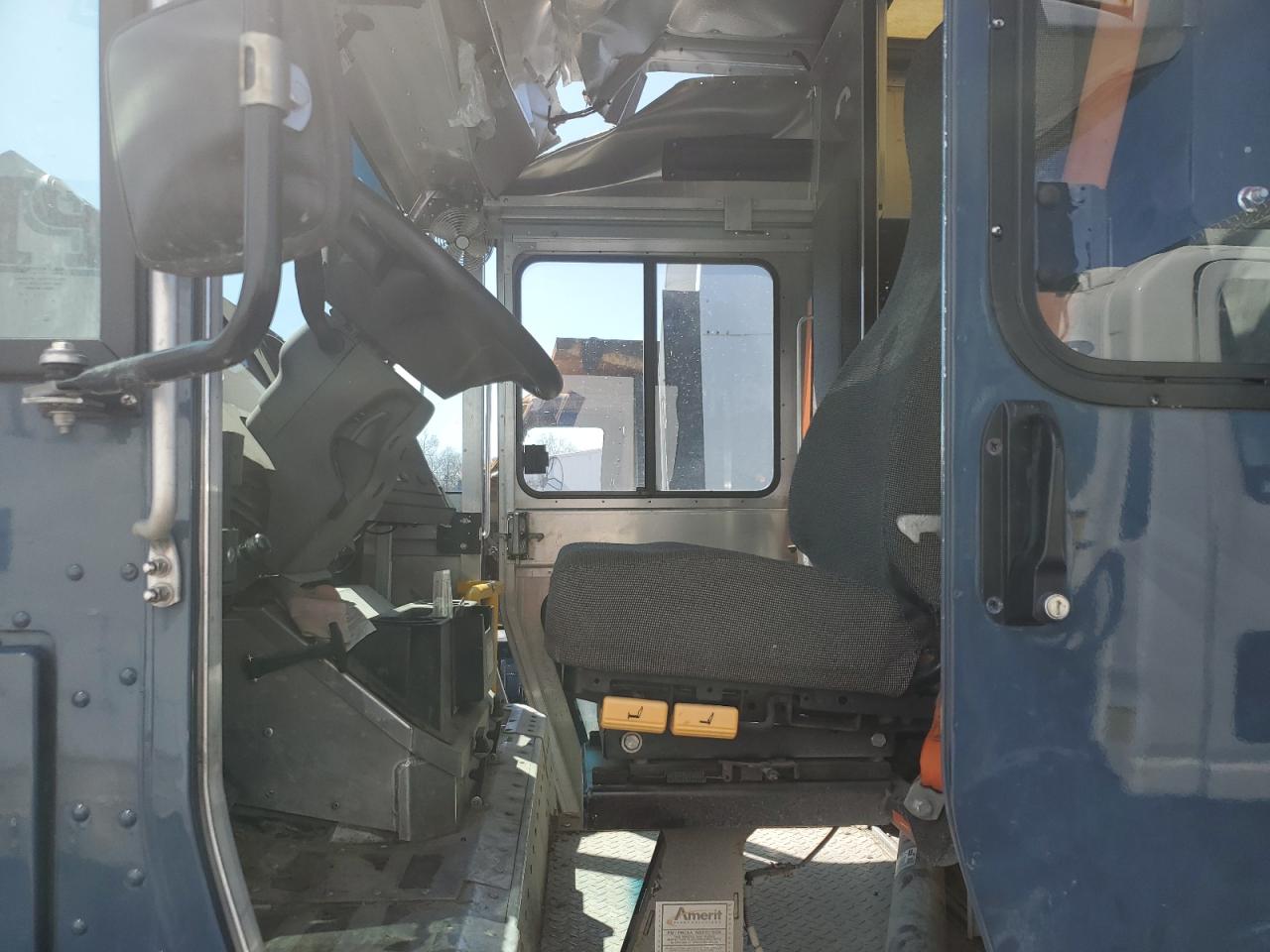 2020 FORD F59 photo 7