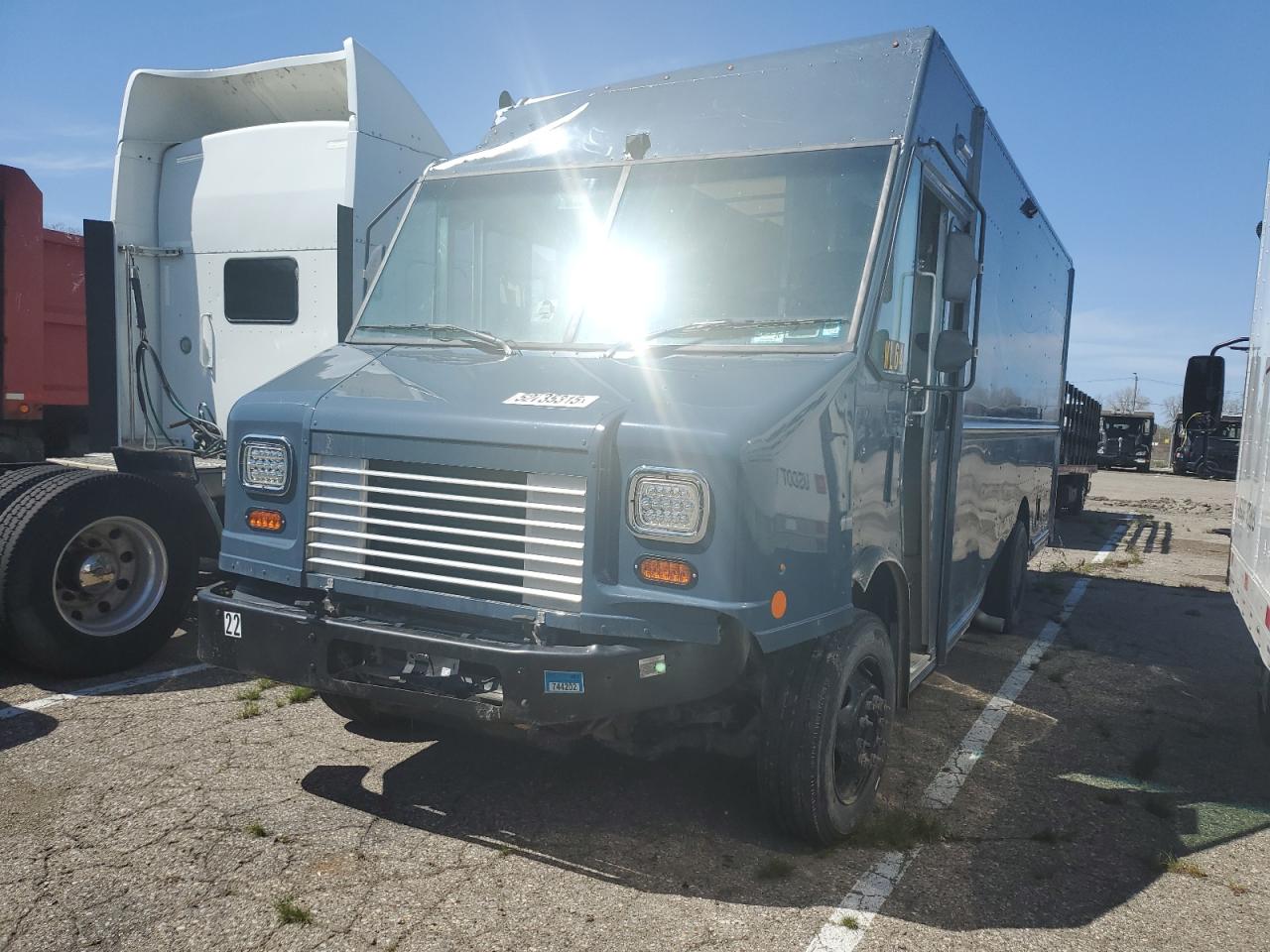 2020 FORD F59