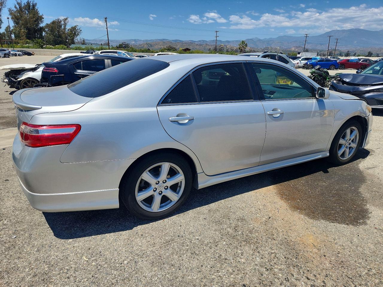2007 TOYOTA CAMRY SE photo 5