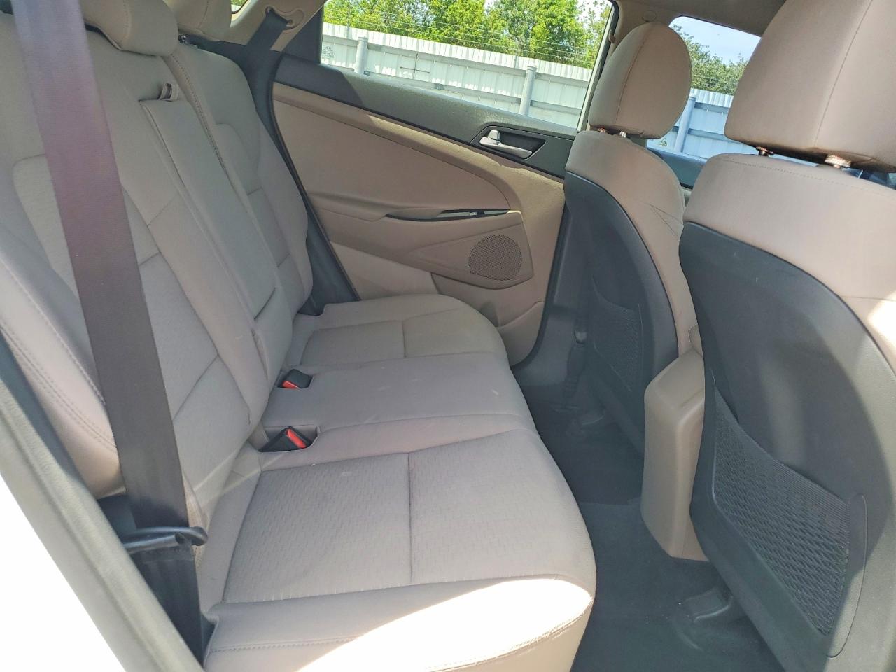 2019 HYUNDAI TUCSON VALUE photo 31