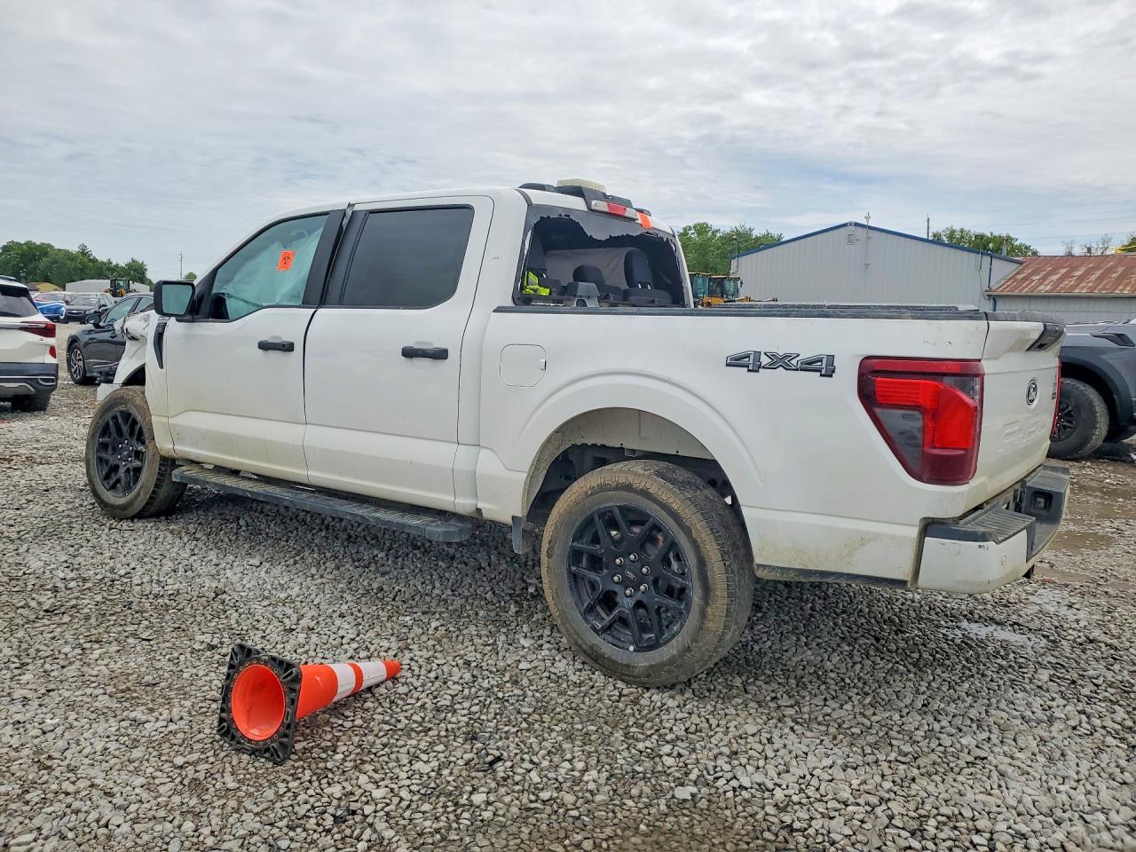 2024 FORD F150 photo 2