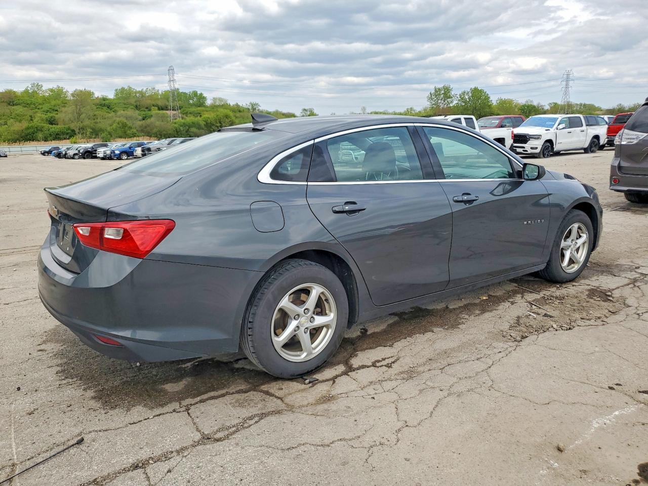 2017 CHEVROLET MALIBU LS photo 7