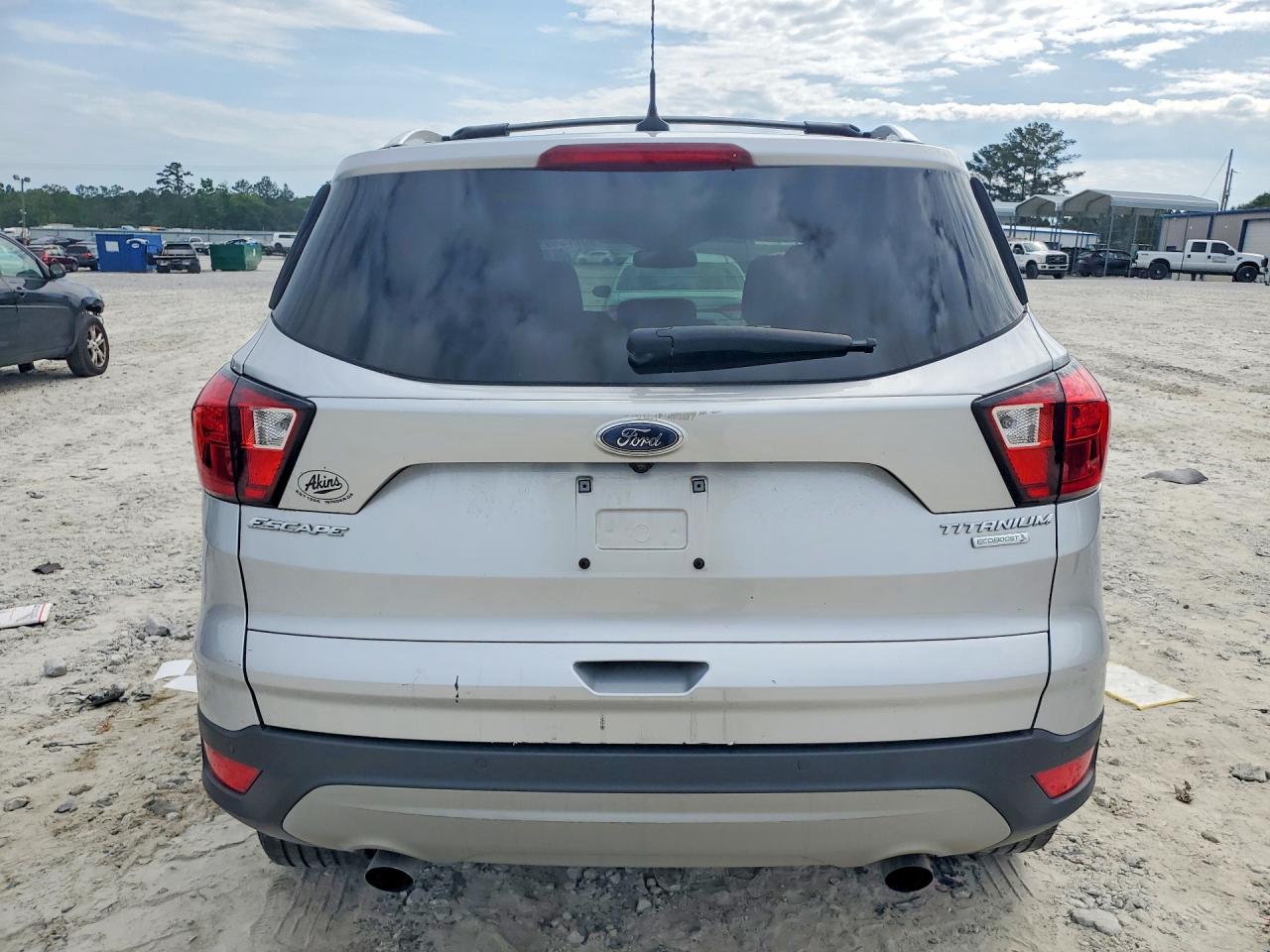 2019 FORD ESCAPE TITANIUM photo 11