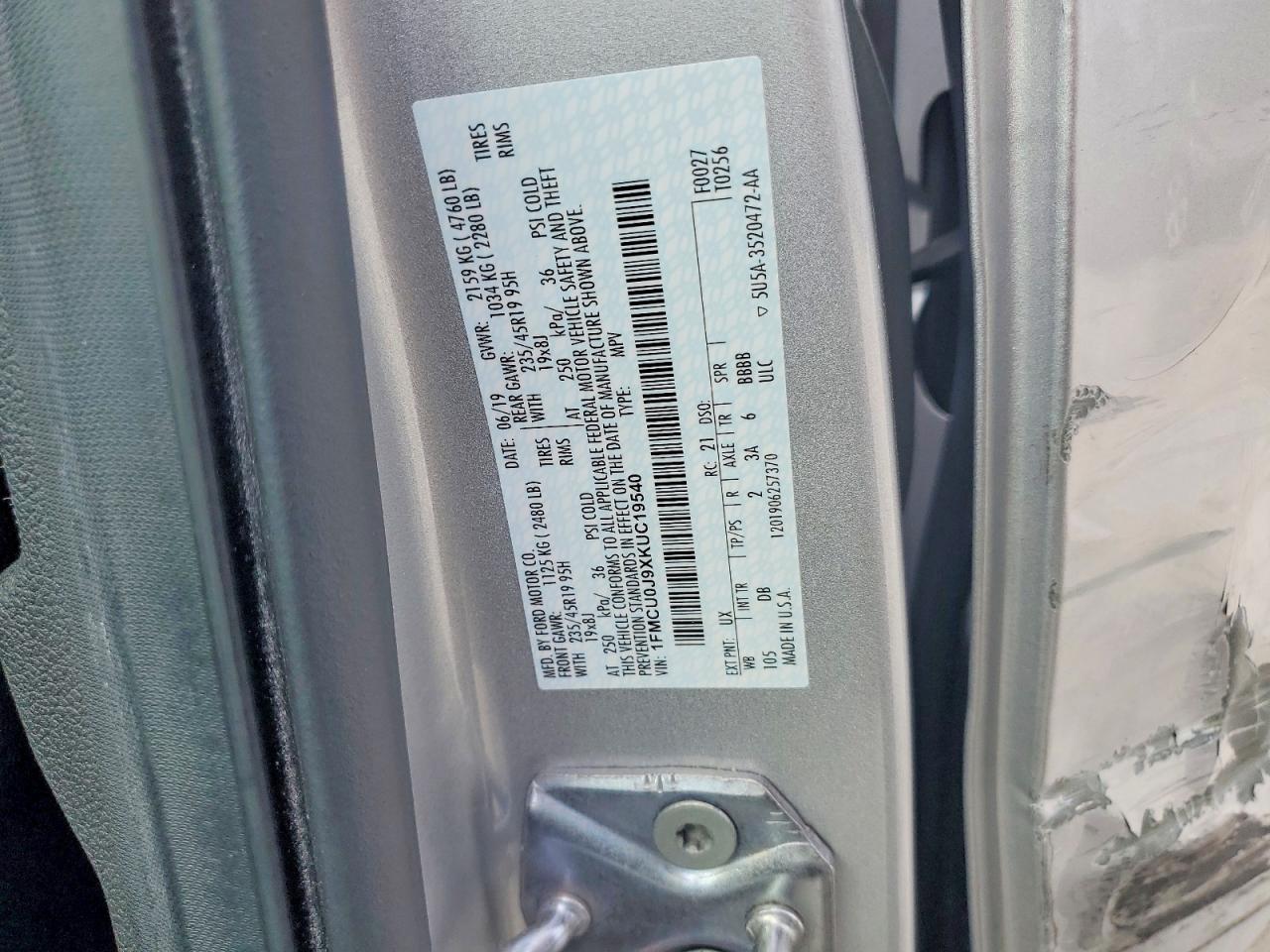 2019 FORD ESCAPE TITANIUM photo 25