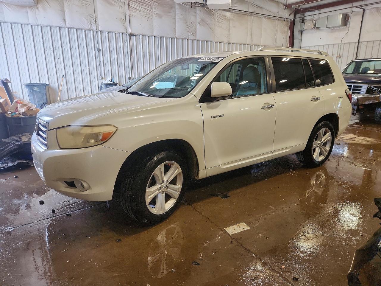 2010 TOYOTA HIGHLANDER