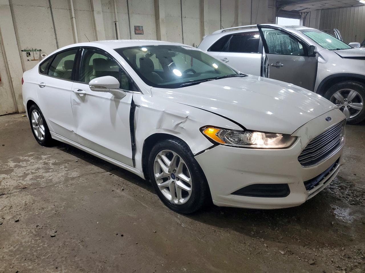 2016 FORD FUSION SE photo 10
