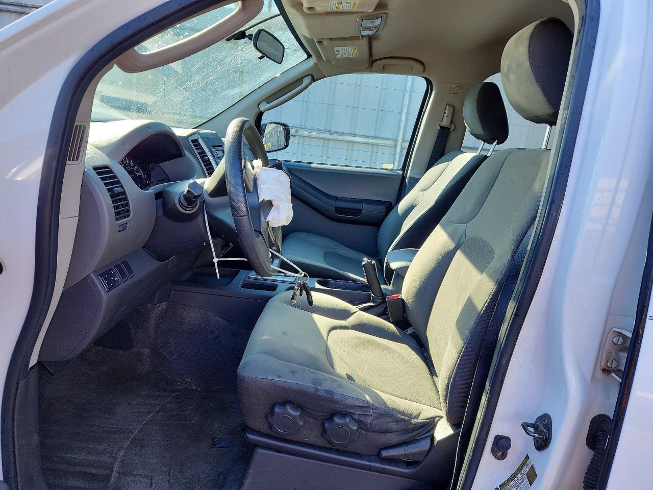 2012 NISSAN XTERRA X photo 13