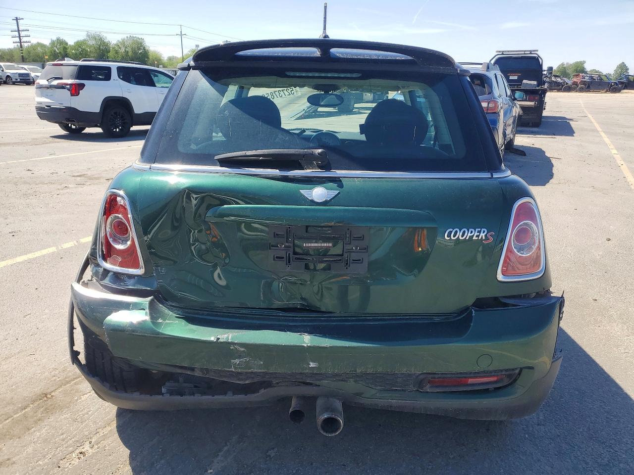 2011 MINI COOPER S photo 6