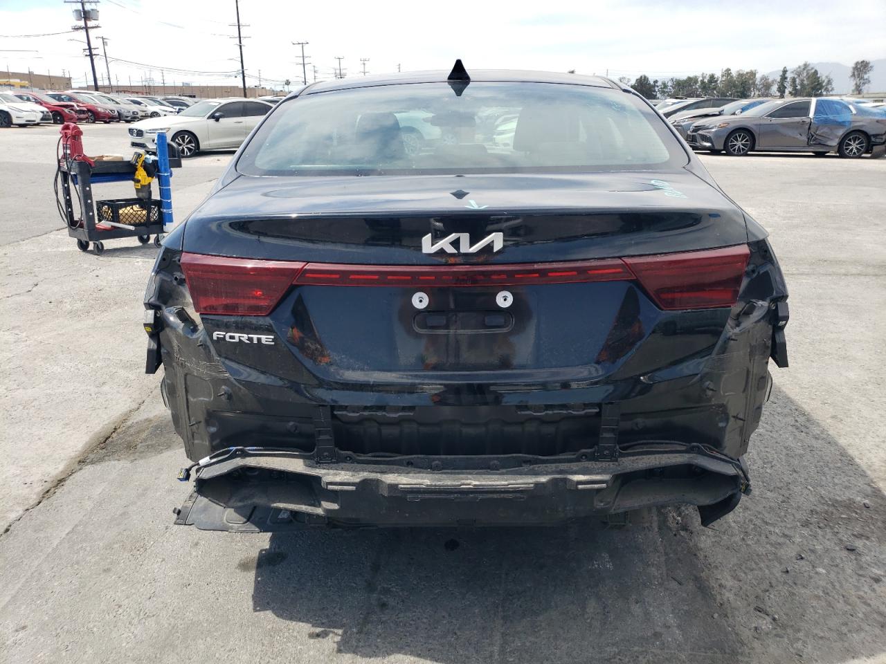 2024 KIA FORTE LX photo 6