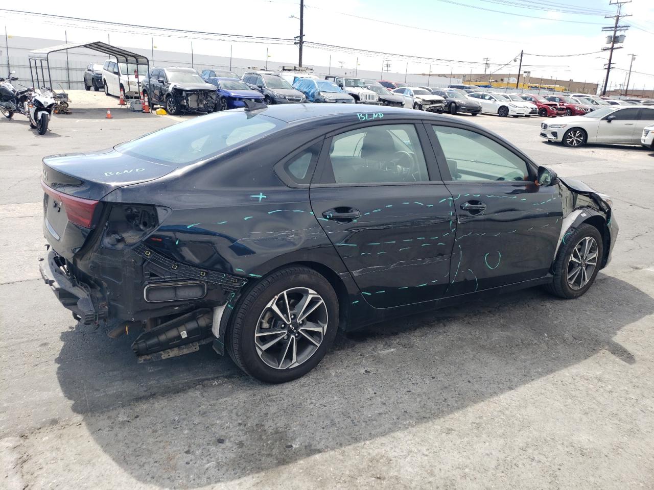 2024 KIA FORTE LX photo 3