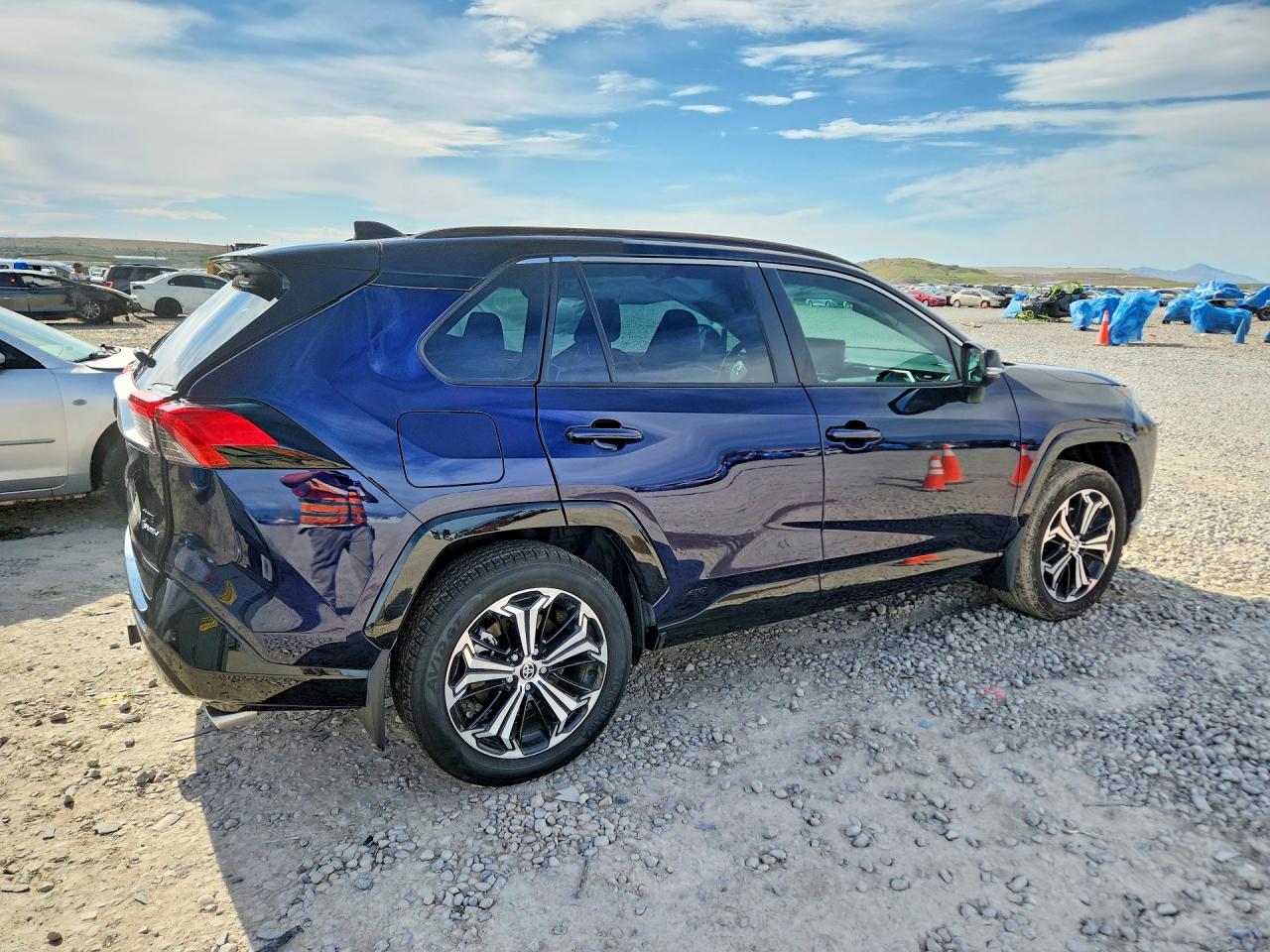 2025 TOYOTA RAV4 XSE photo 5