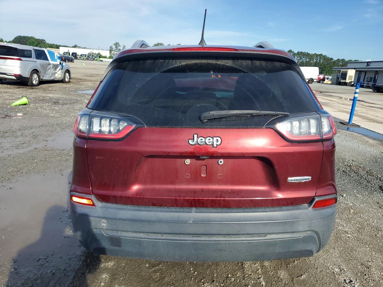 2019 JEEP CHEROKEE LATITUDE photo 6